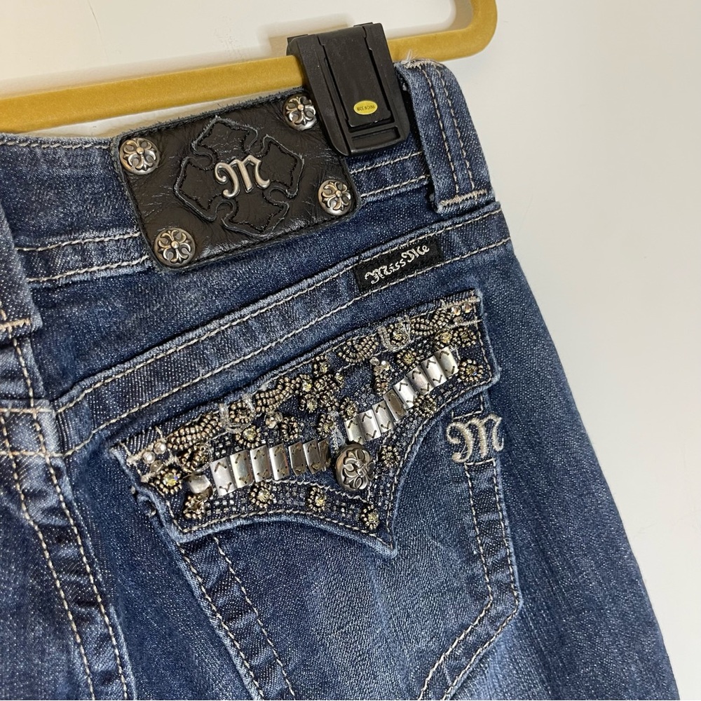 MISS ME Medium to Dark Wash Denim Embellished Boot Cut Jeans Size 30 - Picture 5 of 6